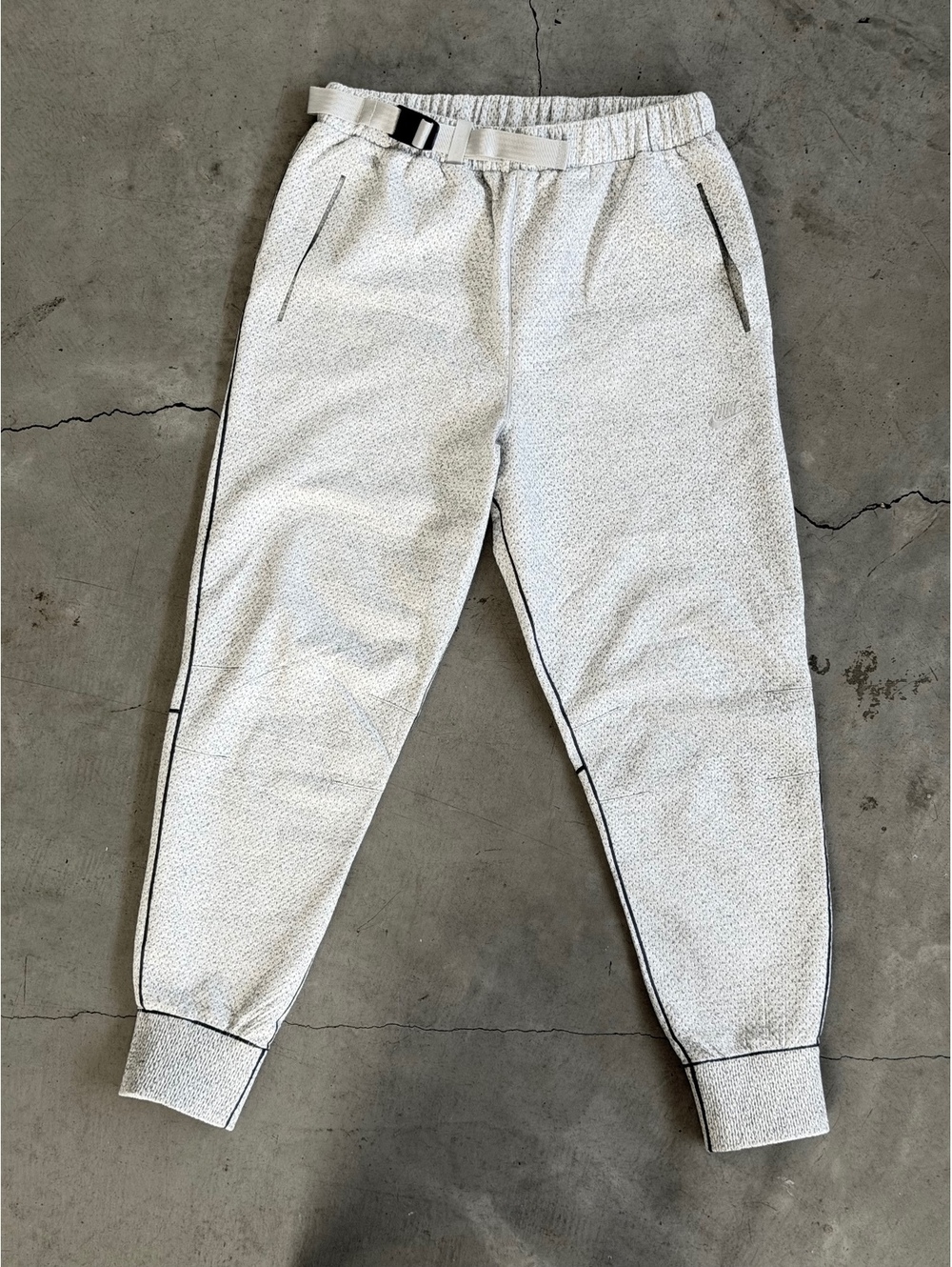 Nike / Tech Pack Therma-FIT ADV Jogger Pants / Sail